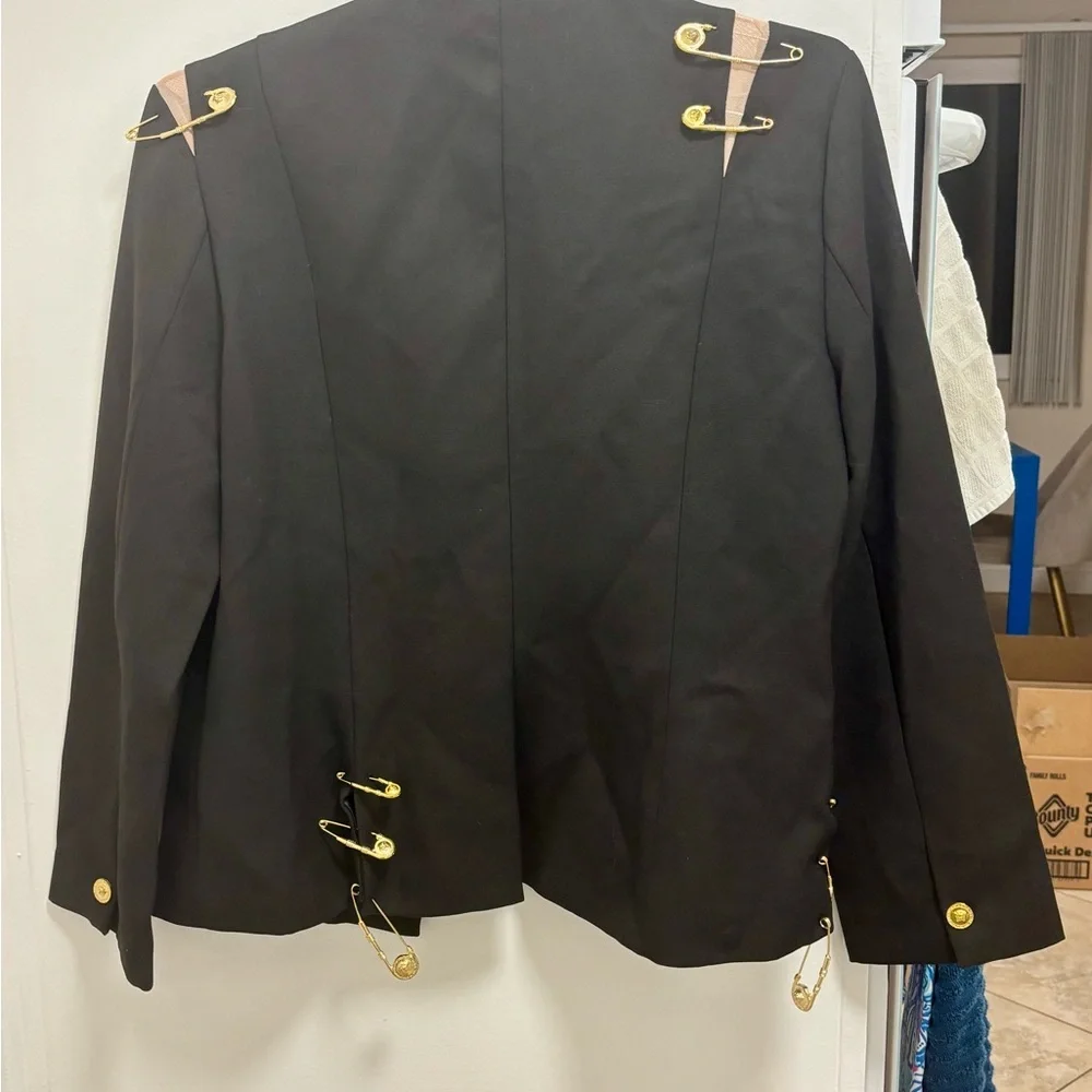 NWT Black Blazer with Oversized Gold Safety Pins - Picture 7 of 8